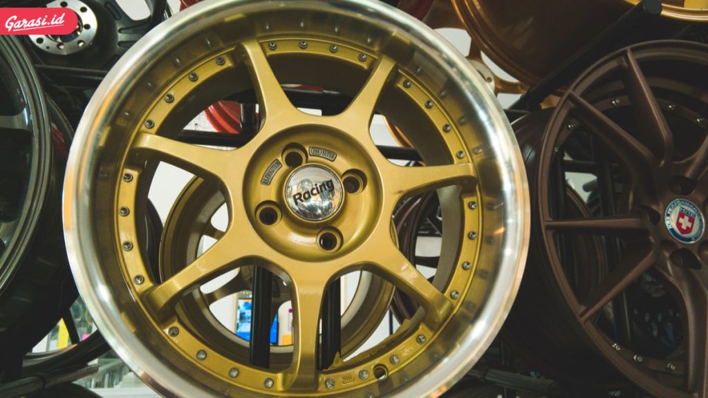 Tips Memilih Velg Aftermarket yang Aman untuk Harian: Panduan Lengkap untuk Performa dan Gaya Tanpa Kompromi