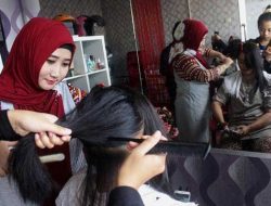 Mengapa Industri Perawatan Diri Terus Berkembang: Analisis Mendalam Mengenai Kenapa Bisnis Jasa Salon Ramai